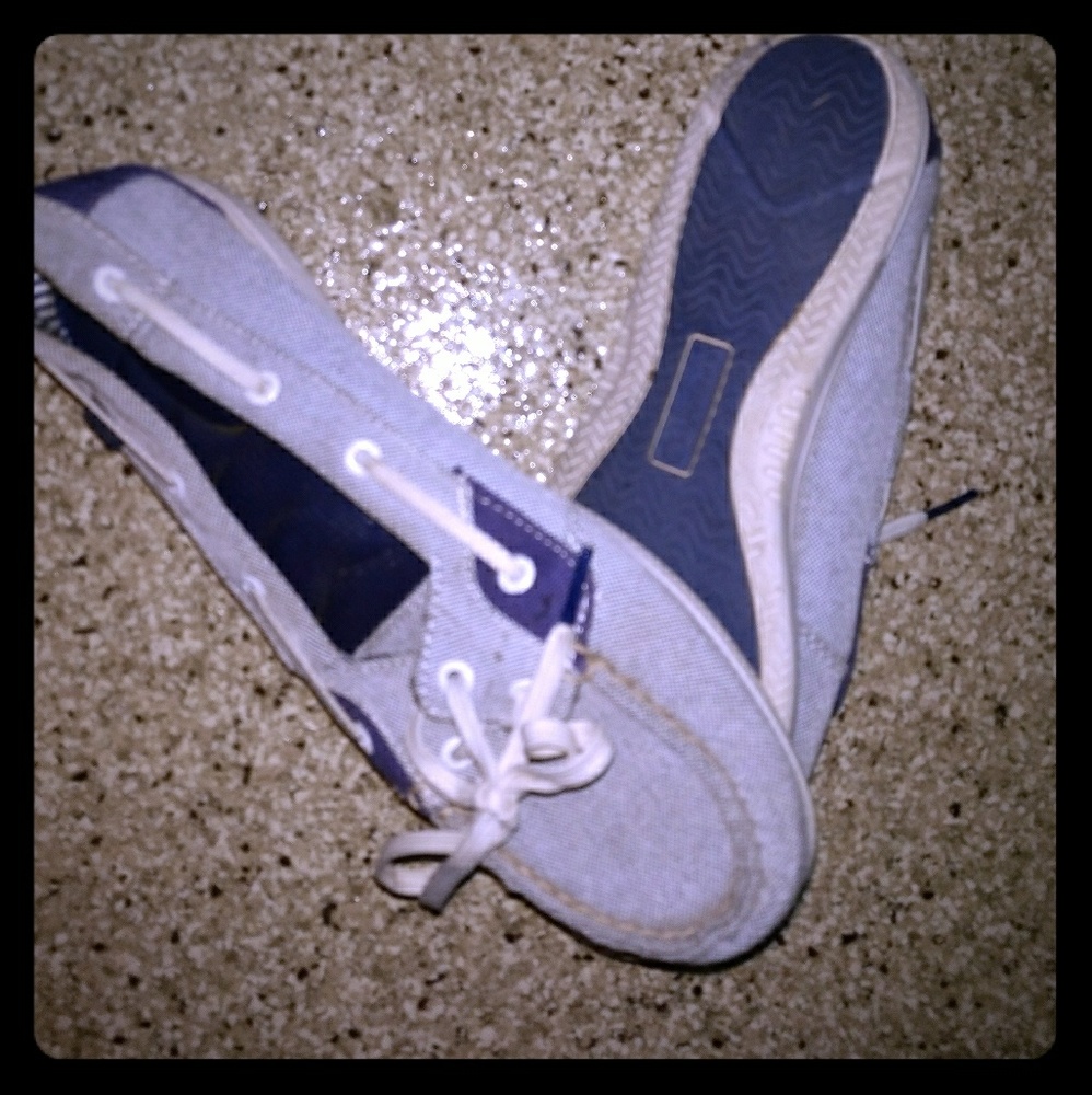 SOLD Size 8 Sperry's!